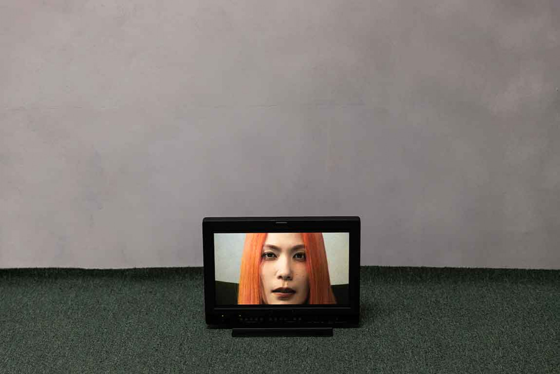 Tizzy Bac音樂x影像雙軌突破 挑戰影集式敘事手法。(相信音樂提供)