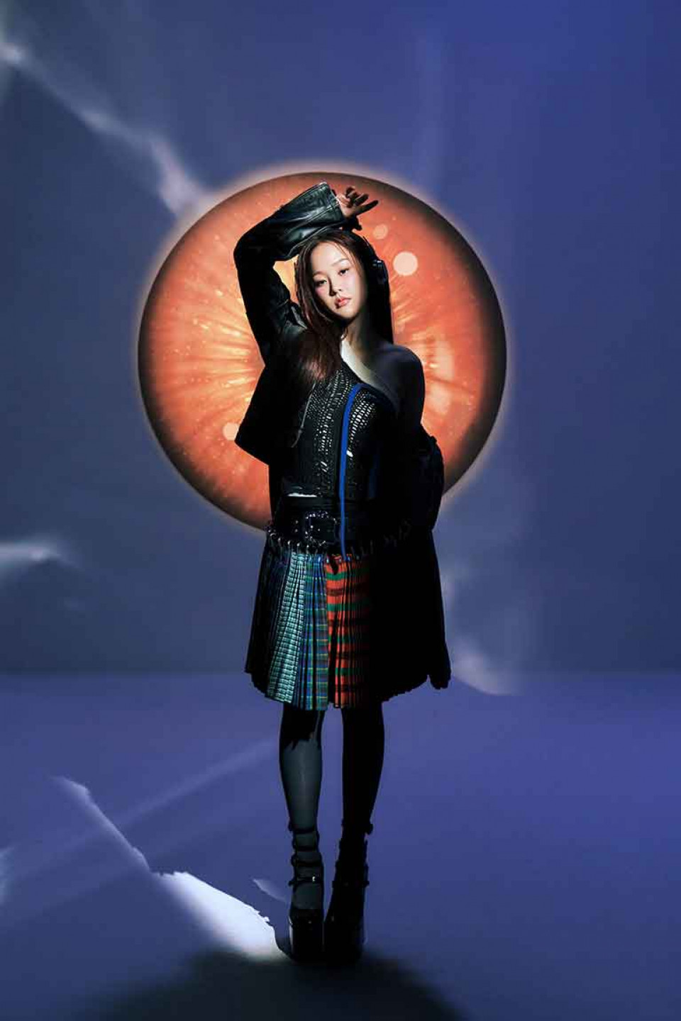 歌曲大受歡迎-演出活動愈來愈多-主演舞台劇密集排練-工作繁忙-安吉大呼好充實