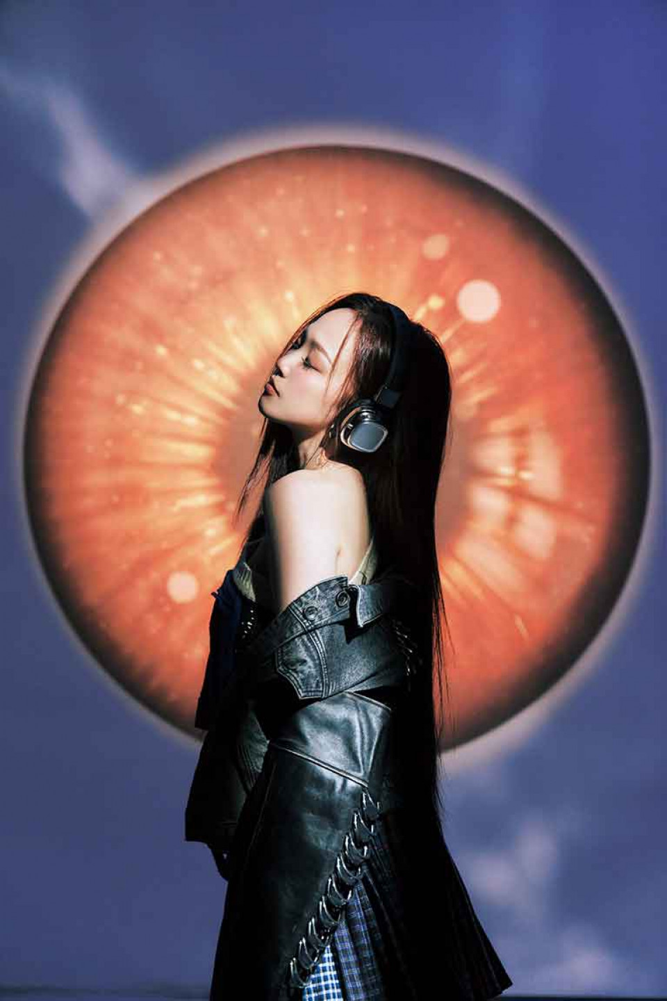 睡不著的夜晚-看著日出成為安吉焦糖眼-想像和創作-是她和自己獨處的自癒療法