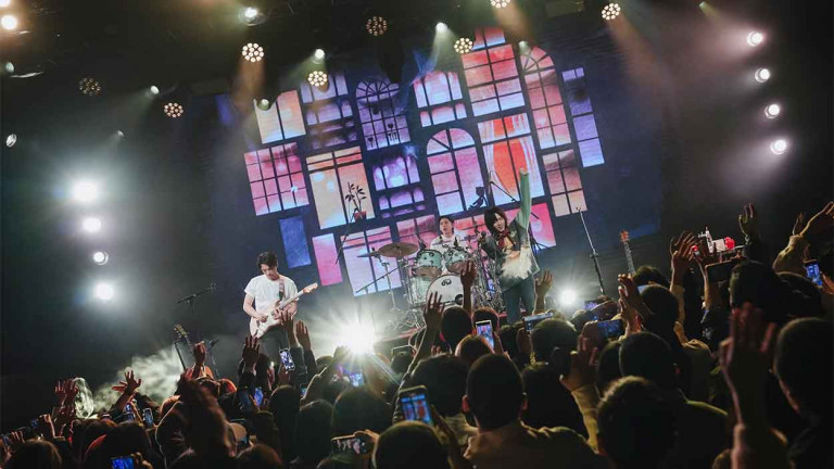 持修首次亞巡《愛》神展開  靠”狂健身”、”逛卡牌”舒壓 過人毅力連自己都嚇到吃手手！