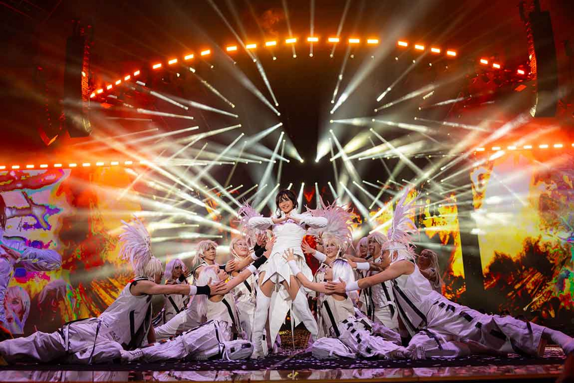 暌違11年,華語樂壇天後孫燕姿帶著歷時五年精雕細琢的「就在日落以後」巡演