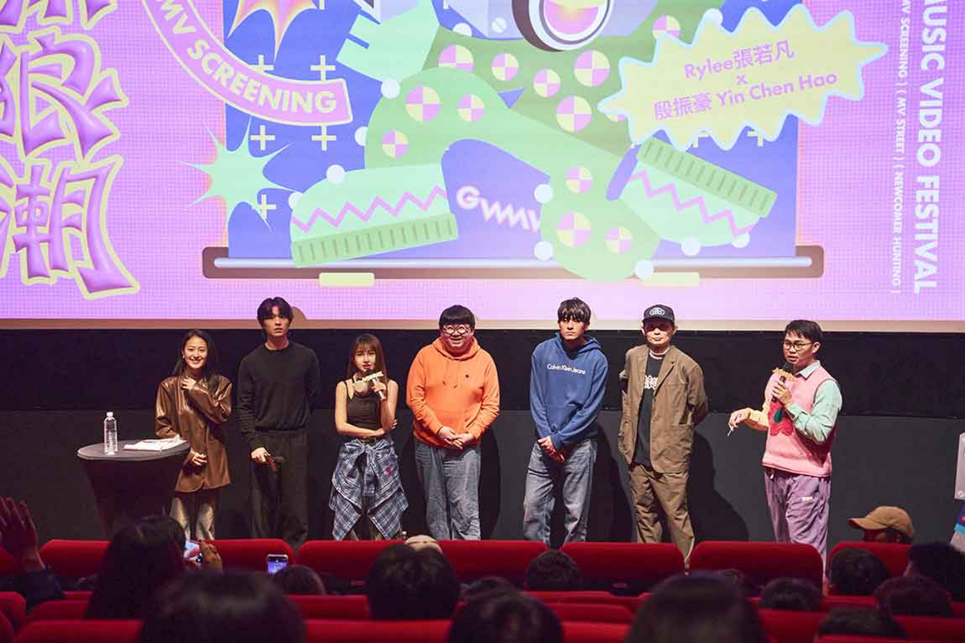 左起:劉喬琳、王碩翰、張若凡、陳彥佐、黃登楷、殷振豪導演