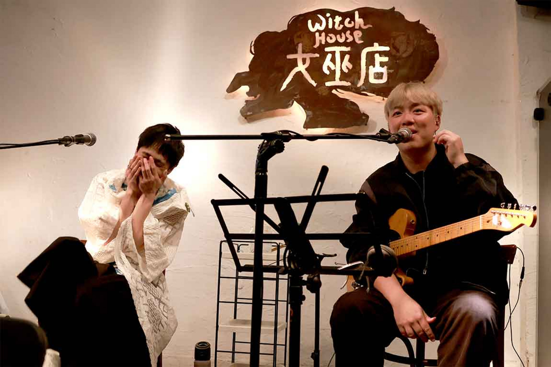 3_22-女巫店演出中場互動時刻(圖片提供:卡努創藝工作室)