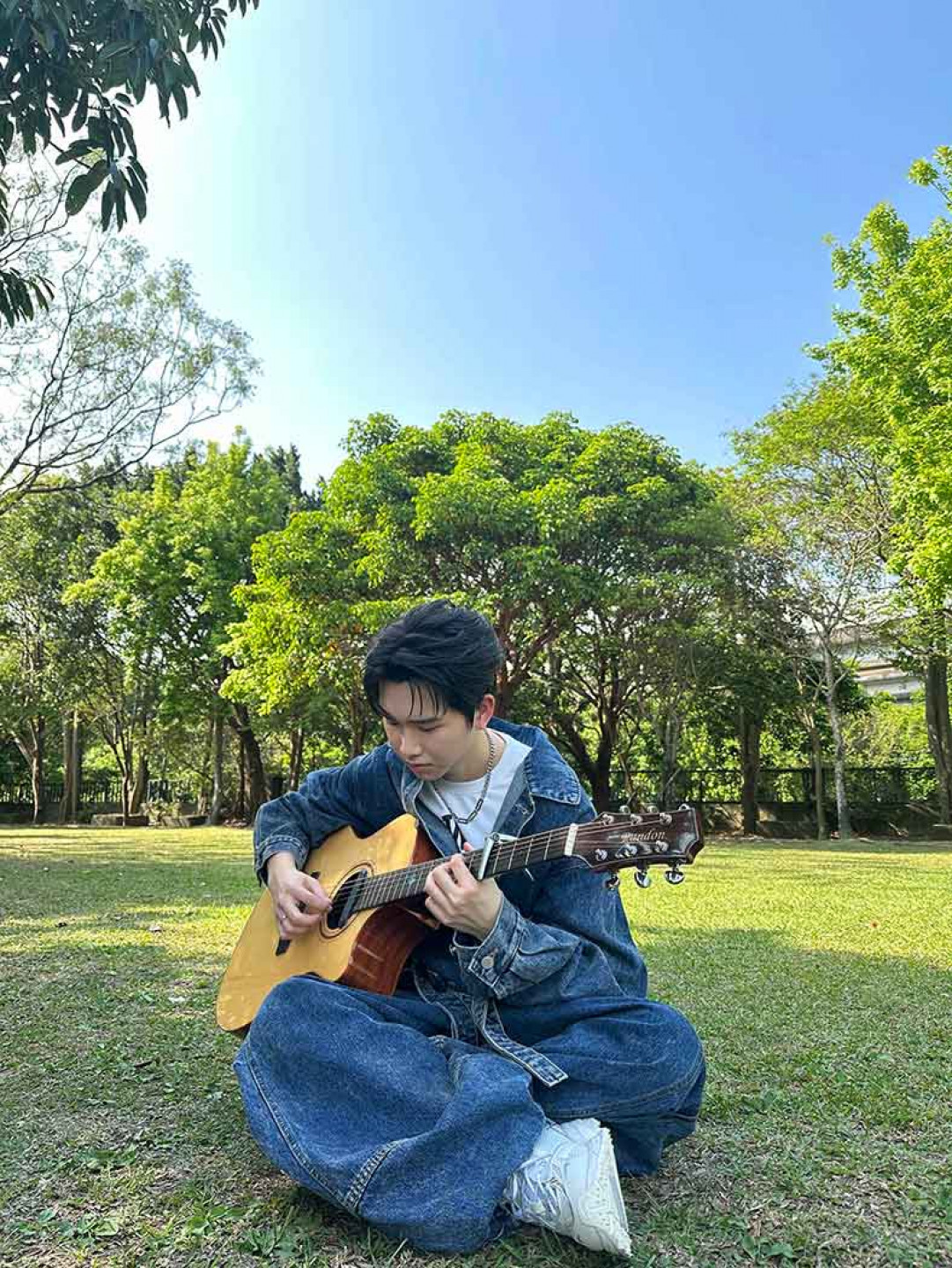 AcQUA源少年隊長黃莑茗推出全新單曲〈最佳隊友〉,歌曲洋溢青春浪漫氣息!(照片提供:種子音樂)