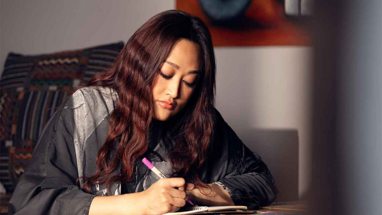 靈魂DIVA家家睽違6年回歸！自創新曲〈月不落〉親繪畫作成視覺預告亮點