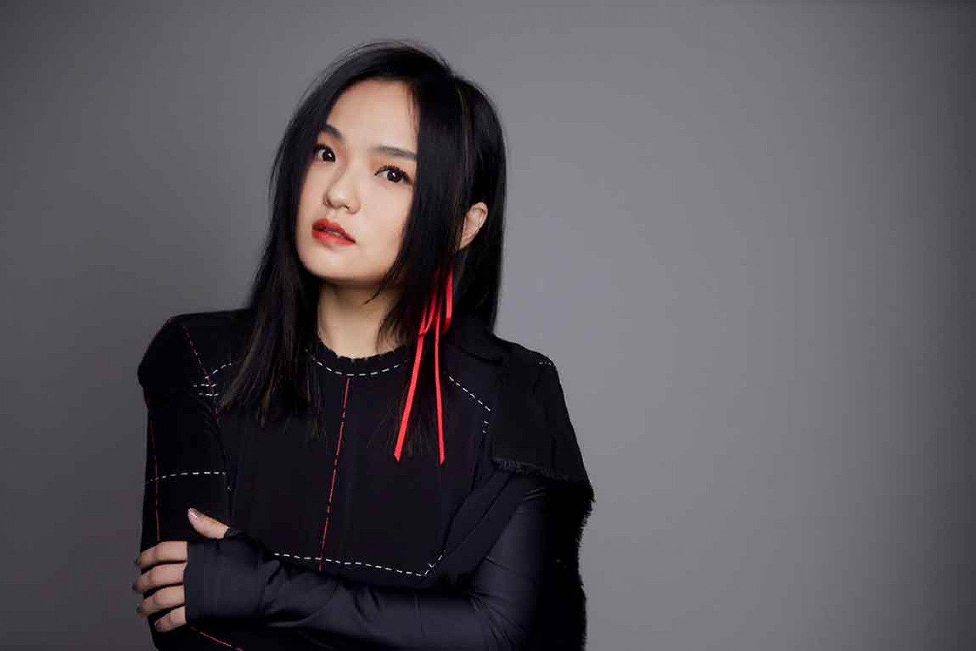 徐佳瑩的《尋人啟事》專輯即將發行限量紅膠