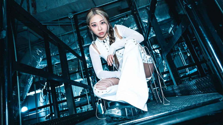 睽違4年”唱跳歌姬”艾薇蛻變成長、唱跳回歸「重新當回大人」！