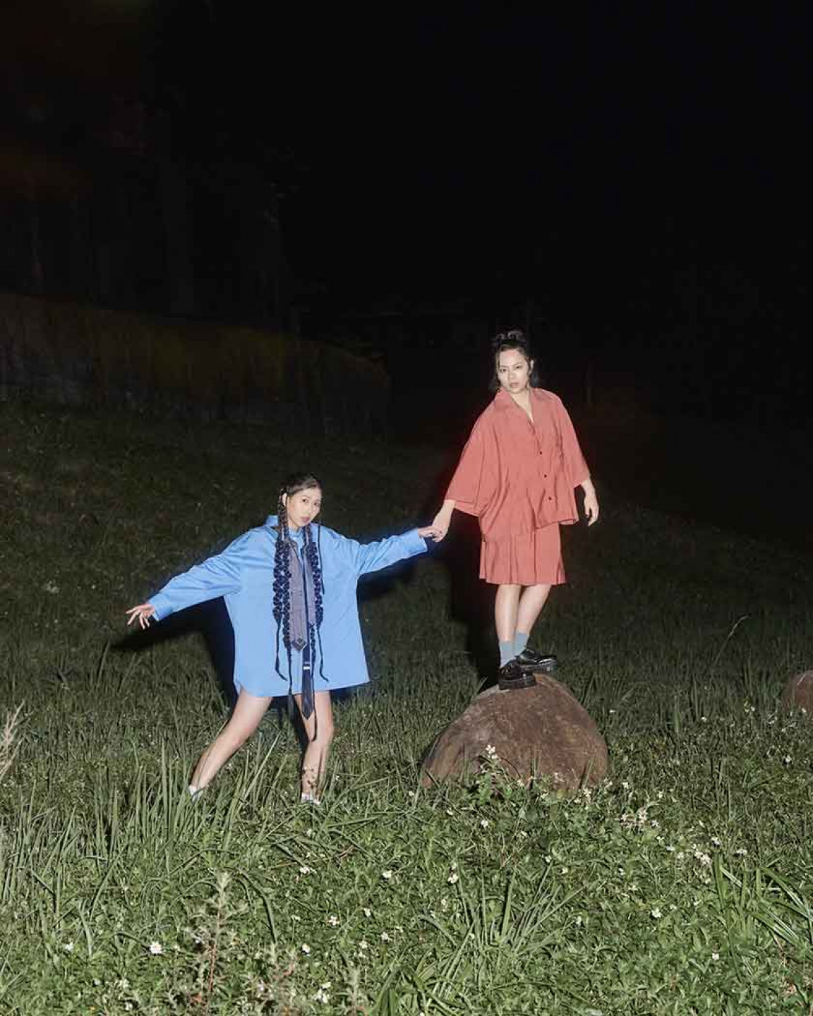 凹與山全新形象照則由新銳視覺整合策略公司與攝影師張嘉輝共同操刀。(圖片提供/凹與山 Our Shame)