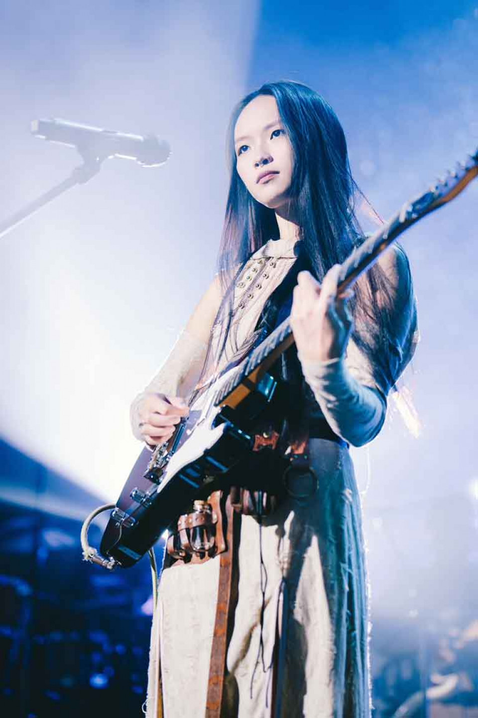 LÜCY 演出