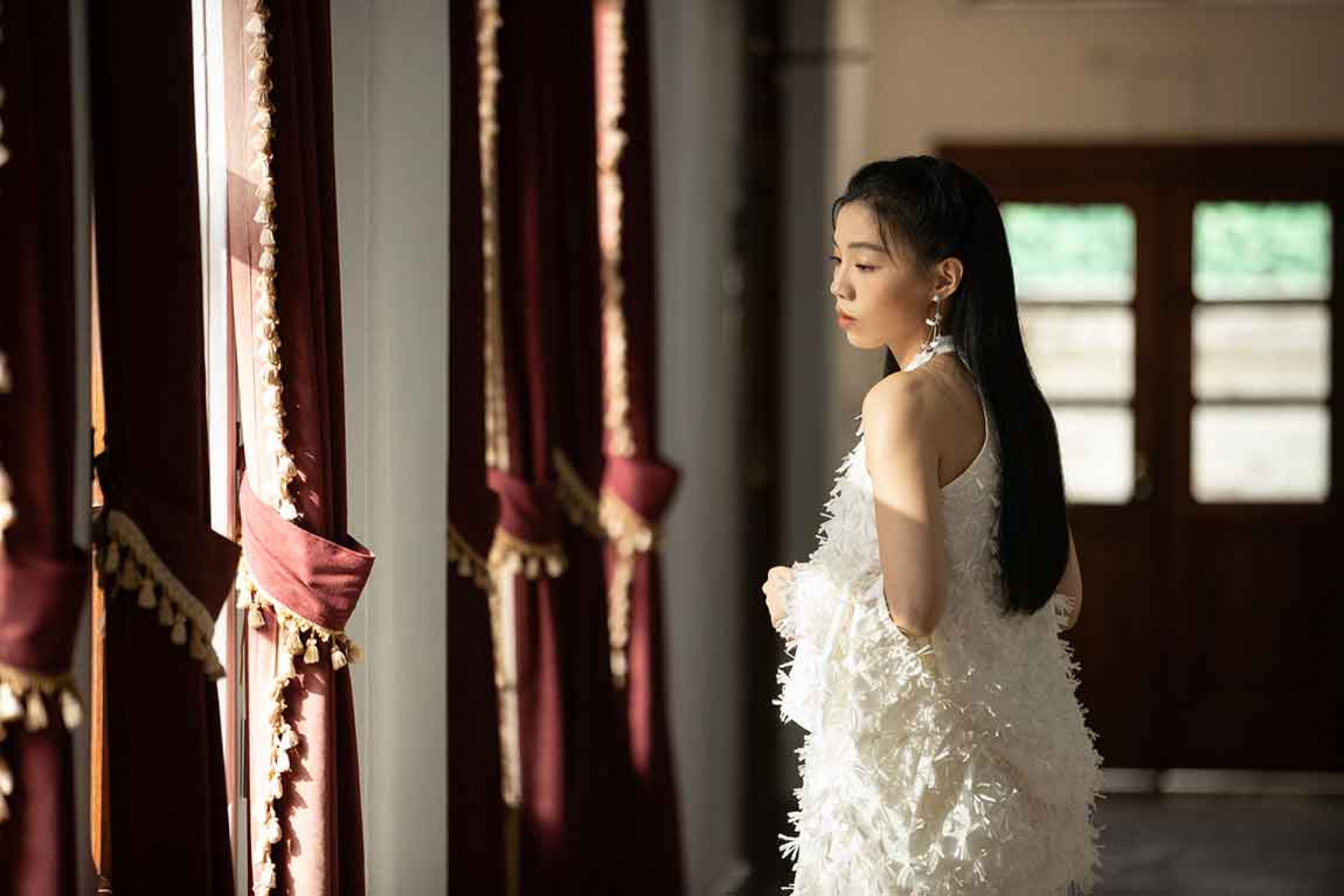 本週日4_27(日)晚上11點客語版主題曲〈無姓共名〉MV 將在客家電視台官方YT、華語版〈無姓同名〉在何樂音樂官方YT同步上線!