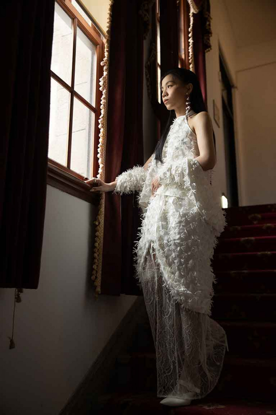 〈無姓共名〉為完結篇關鍵「獻聲」牽動大結局、最後一刻才揭曉新歌,戲迷形容為「最神秘的主題曲」