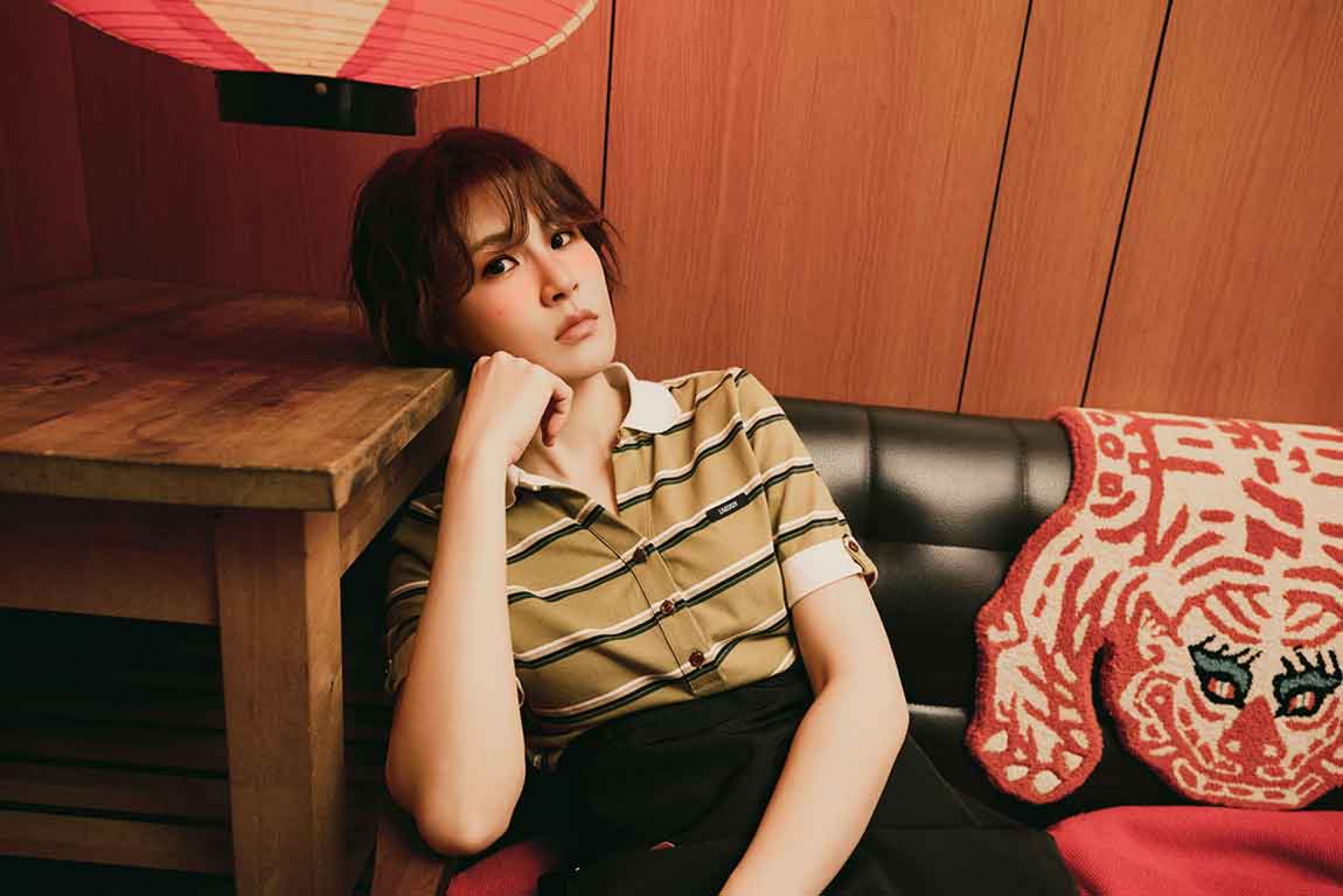 曾沛慈畫起煙燻妝 挑戰從沒嘗試過的曲風