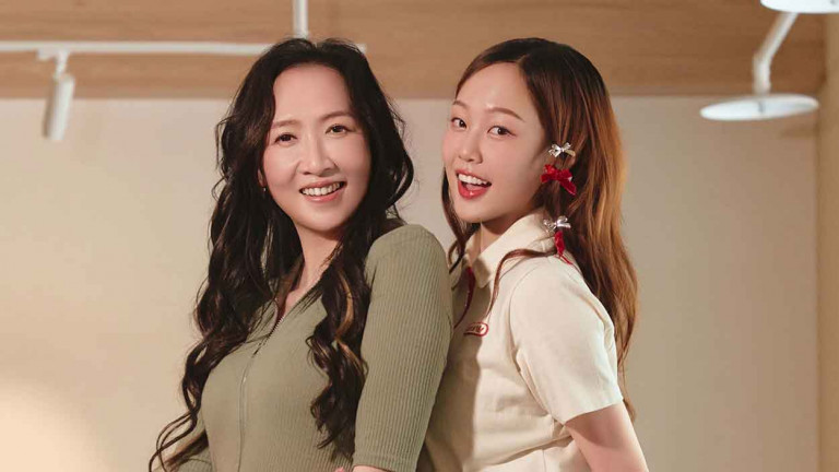 ANGIE安吉以親愛的媽媽為靈感創作的單曲〈Just A Girl〉首次聽媽媽感動掉淚 乾媽林葉亭哭更慘