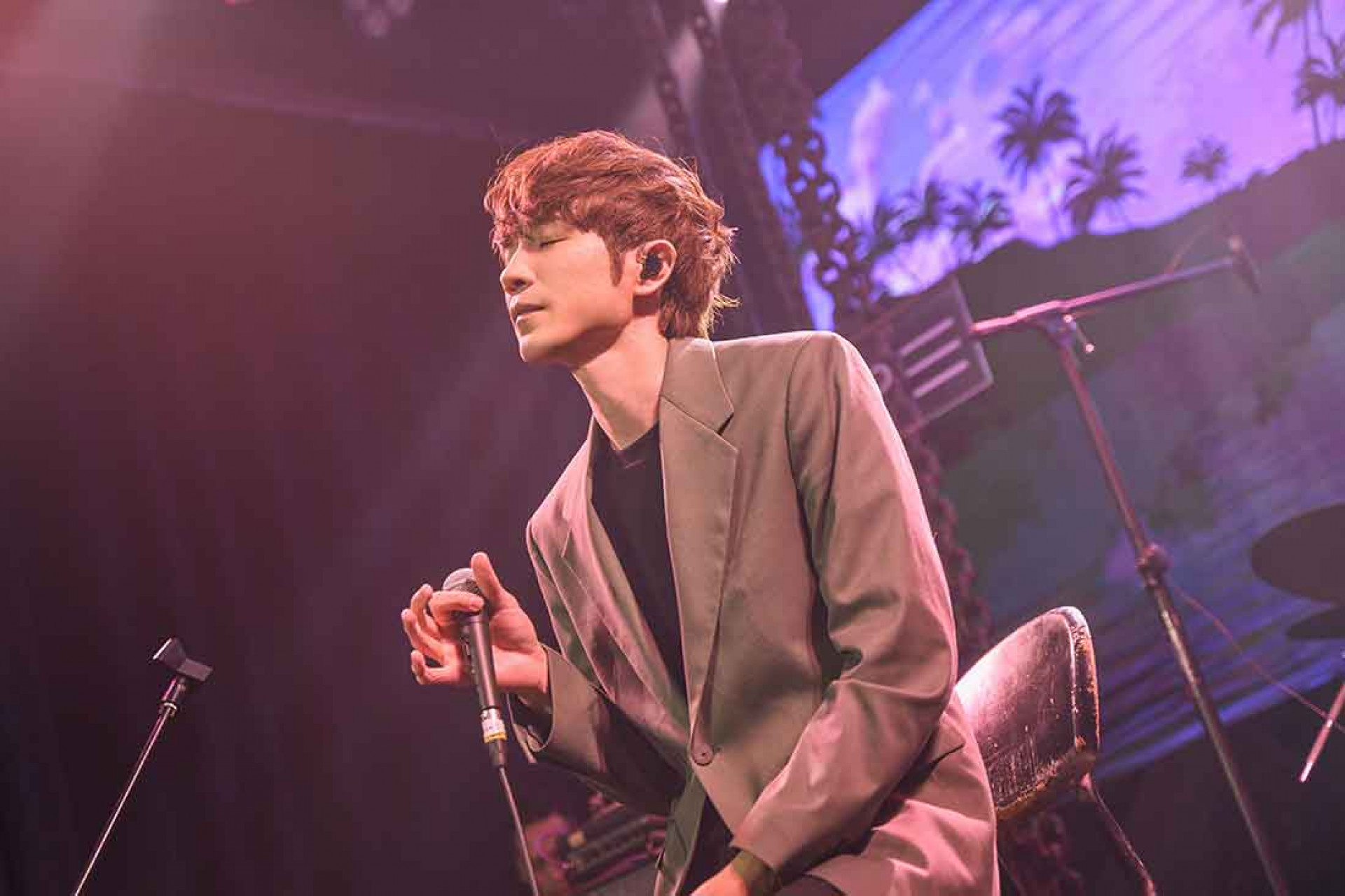 「音樂鬼才」蕭閎仁3首台語爵士樂送老婆、家中的白貓和當時尚未出生的寶貝兒子