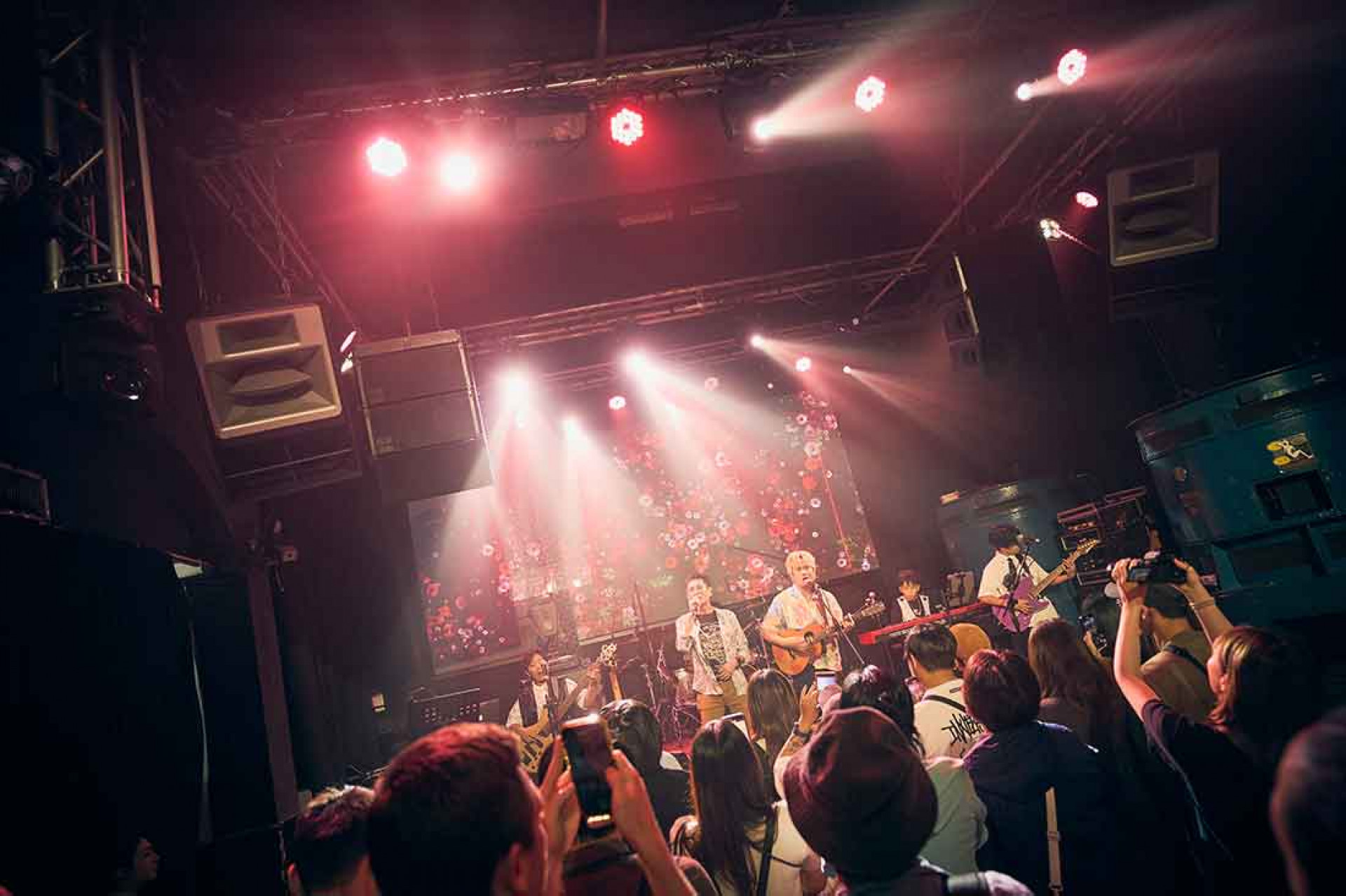 兩大金曲歌王合體演出，經典〈鄉音〉重現，全場高喊：真的賺到！