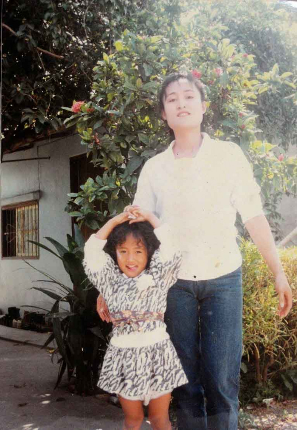 家家思念母親，與母親感情相當深厚。（相信音樂提供）