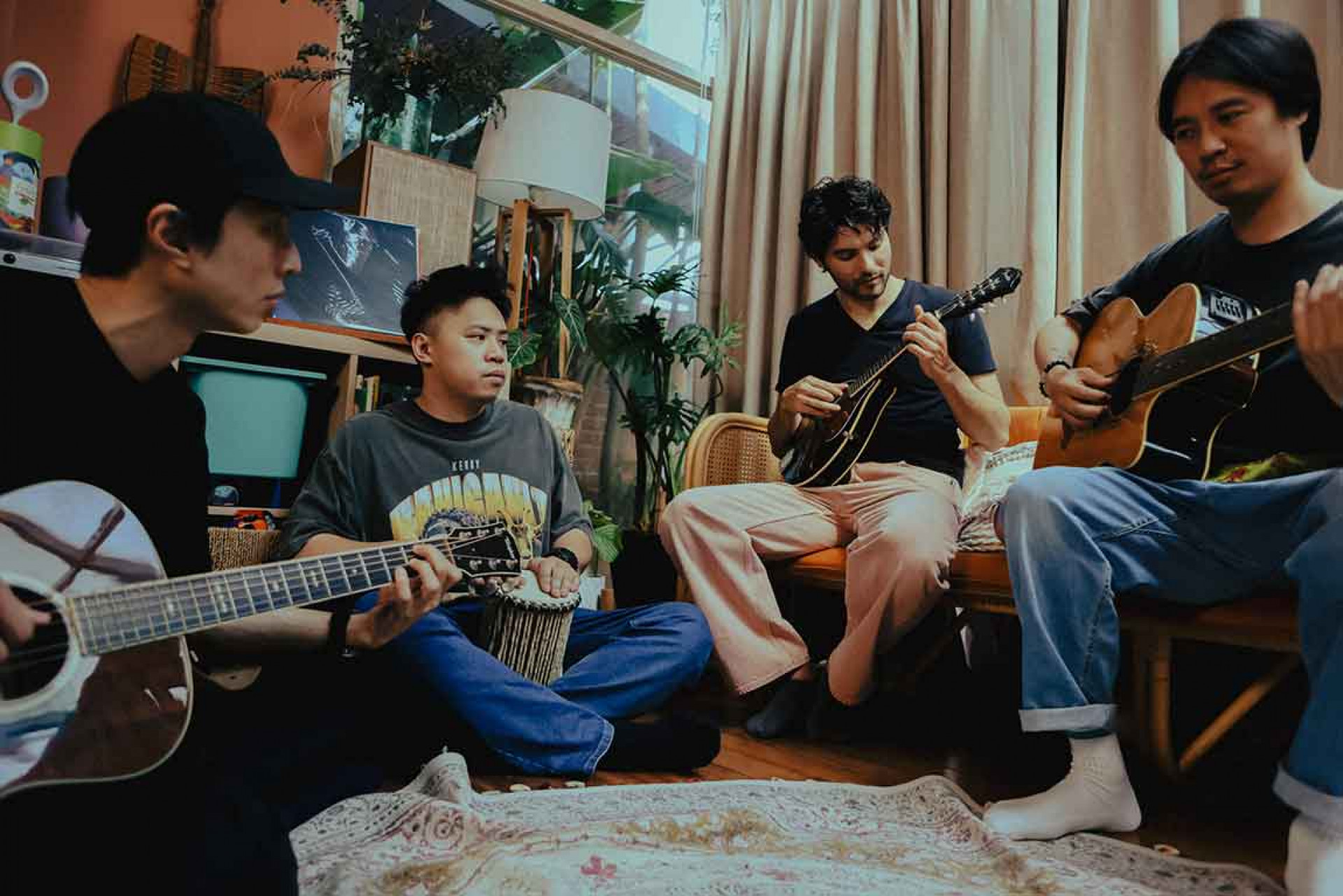 現階段擁有樂團身分，鳳小岳開心表示「現在是自己最好的狀態。」
