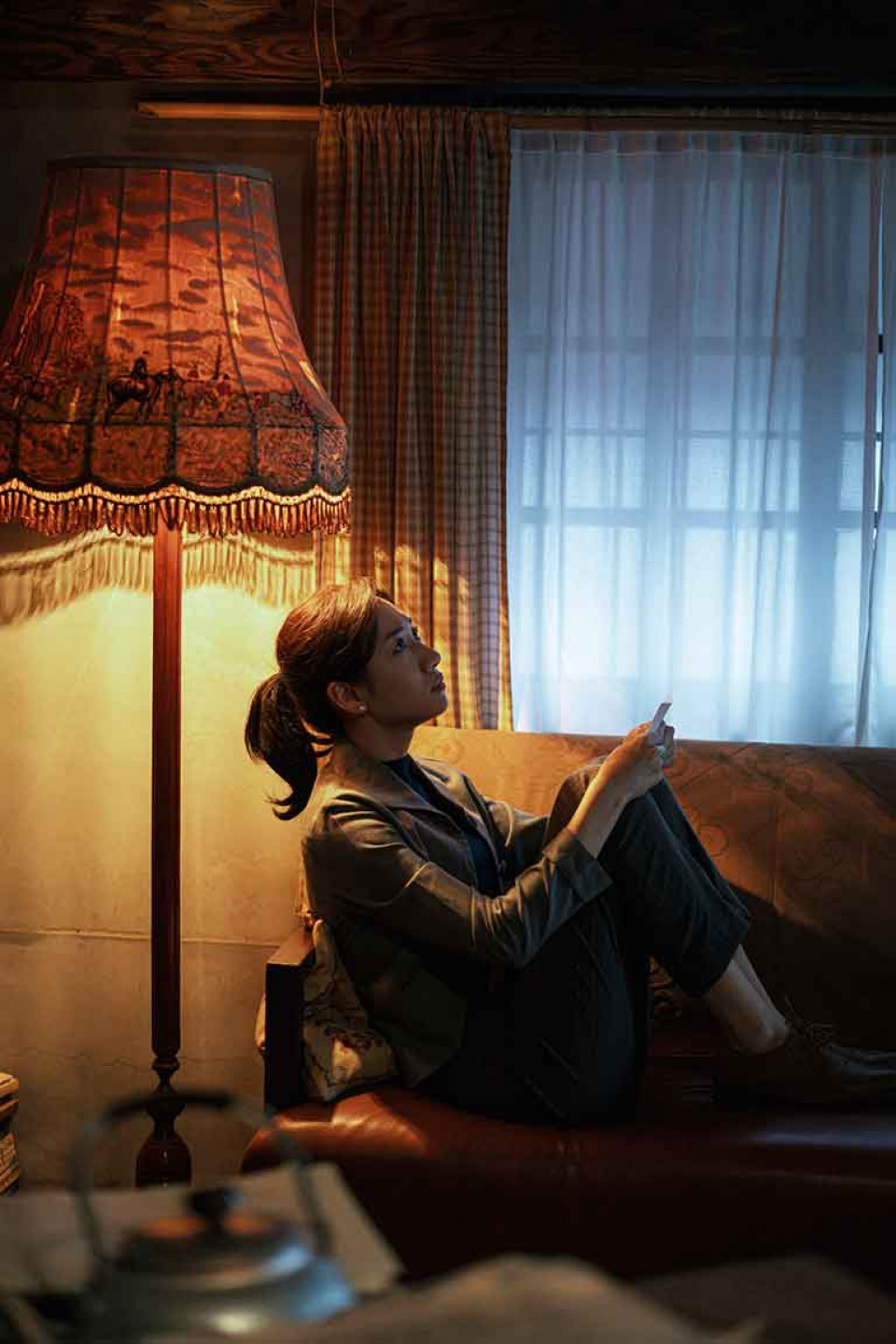 Julia吳卓源談到〈再看一眼〉錄音時遭遇極大挑戰,原本排定好的錄音時間,卻因為突然重感冒,嗓子完全唱不出來。(照片提供:伯樂影業)