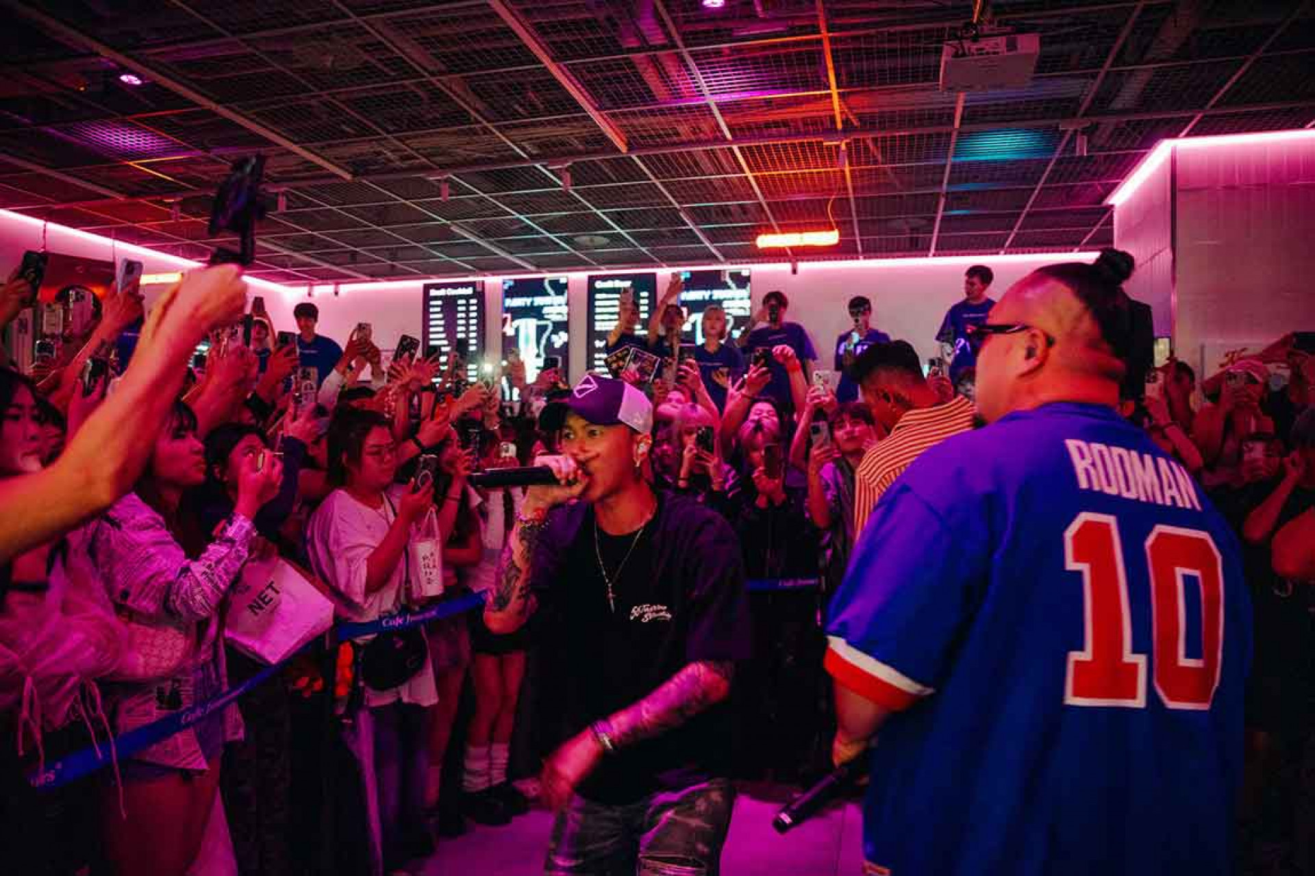 頑童MJ116 《OGS》快閃擠爆信義區