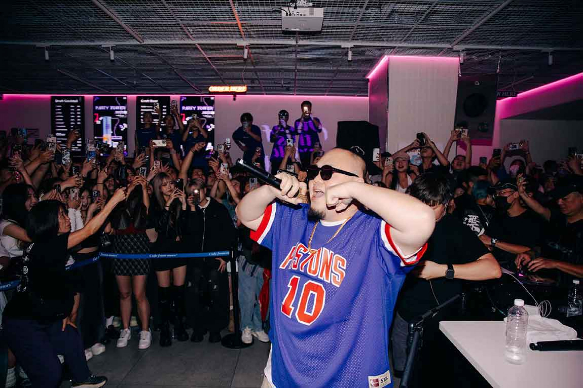 頑童MJ116《OGS》 快閃擠爆信義區