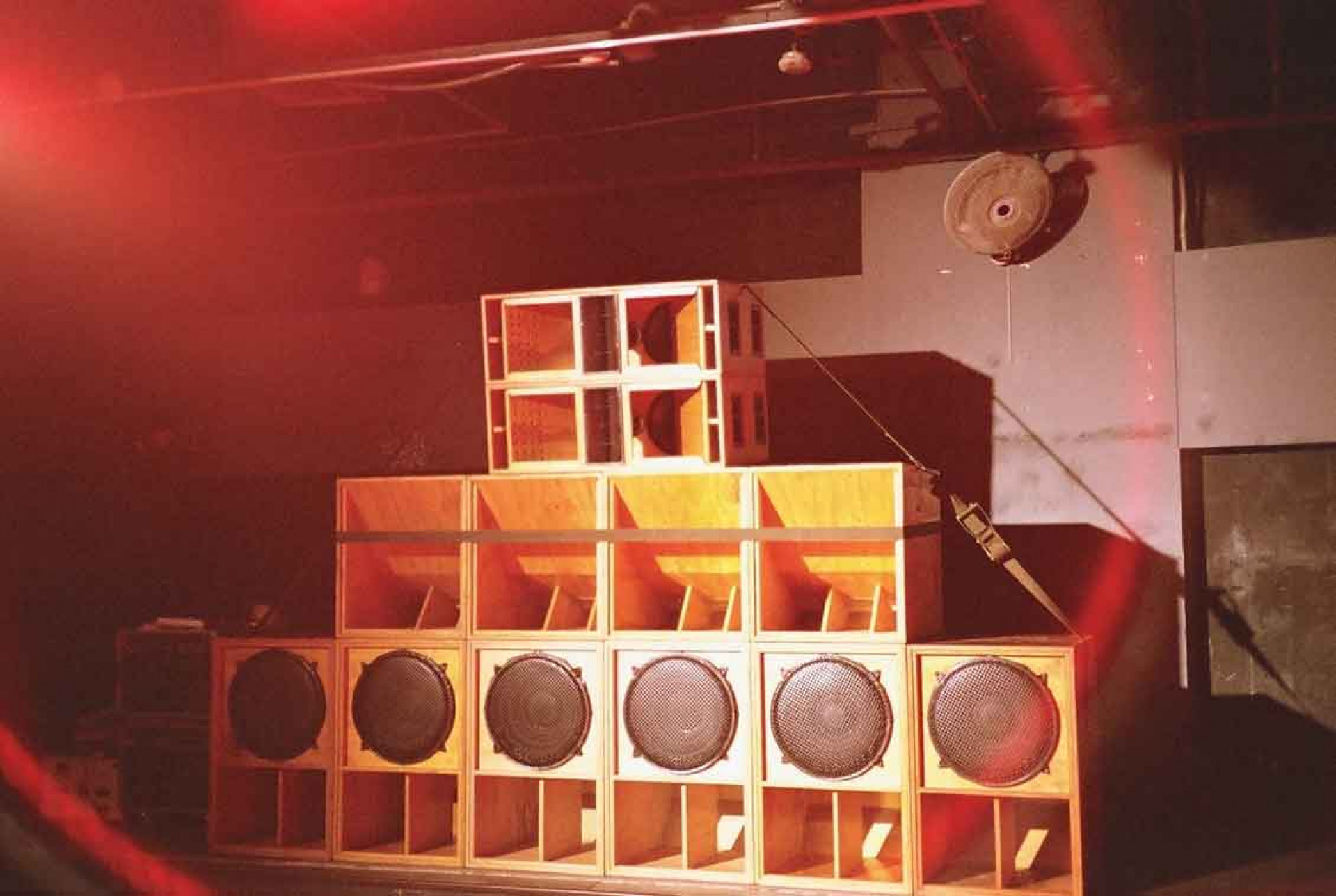 光球限定跨界企劃:科技、傳統與身體的聲光對話