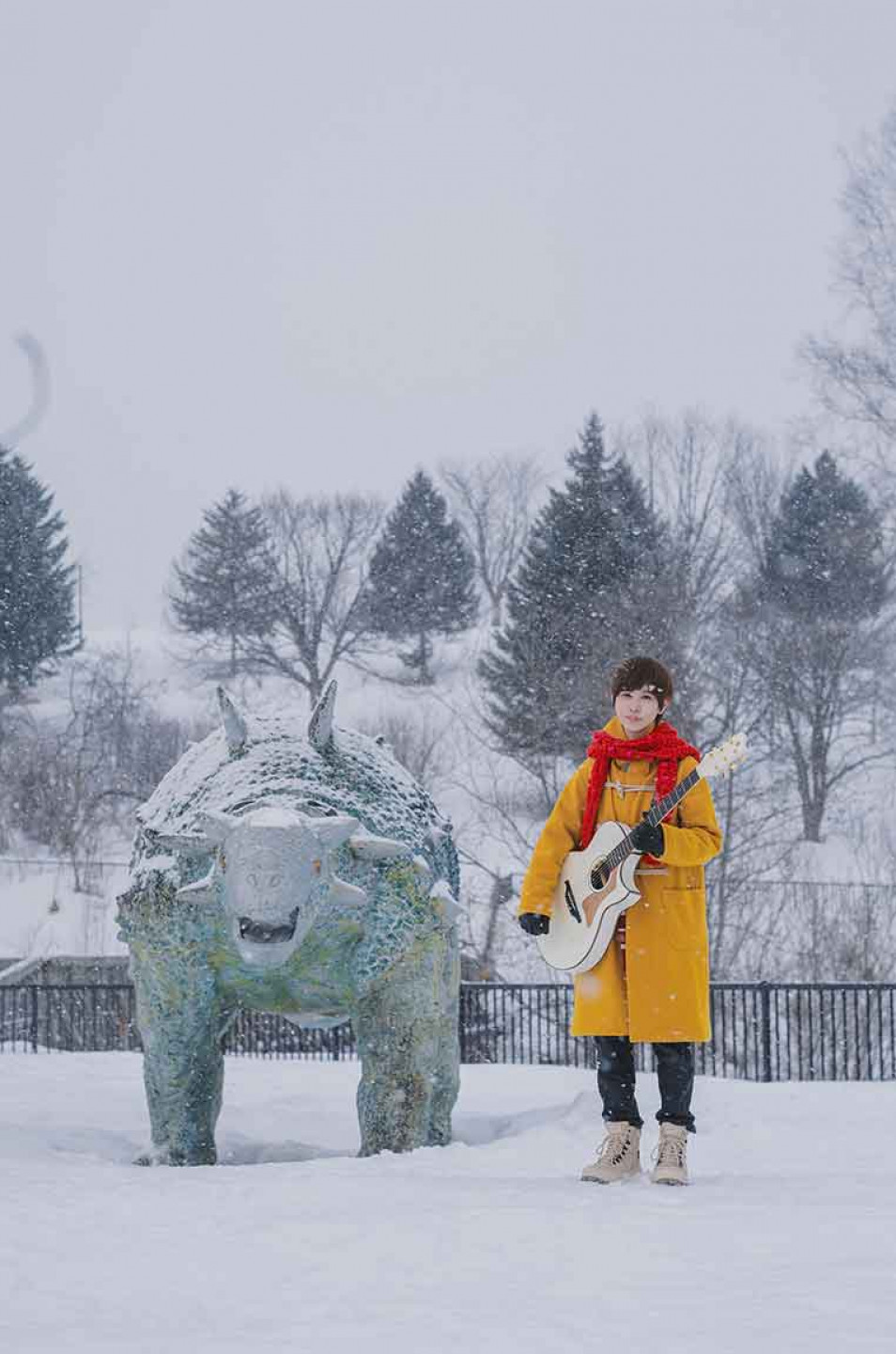 新輯《你不必無時無刻維持完美的笑容》同名主打歌MV遠赴北海道美瑛取景