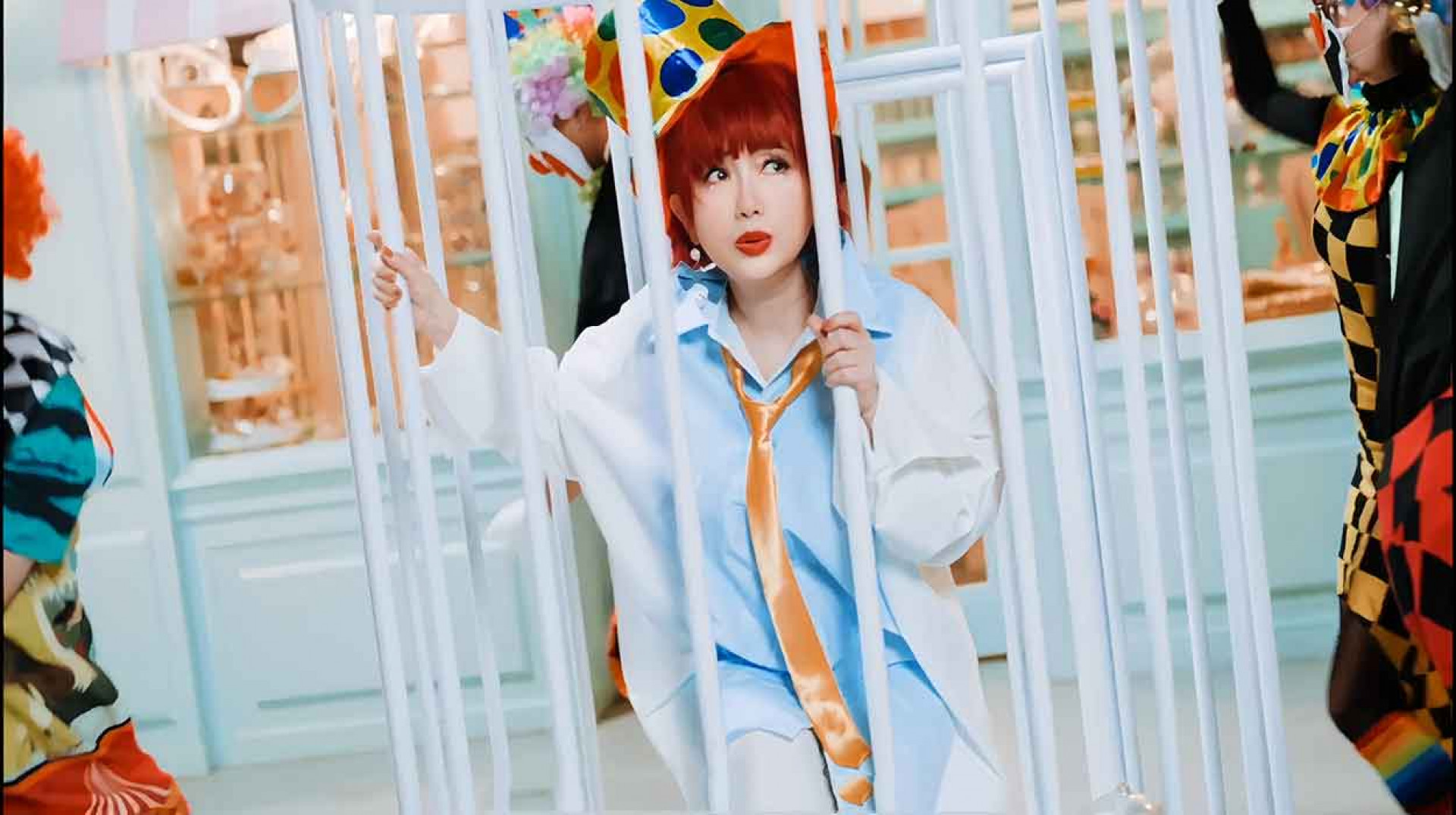 周思潔〈一個人單身〉 MV