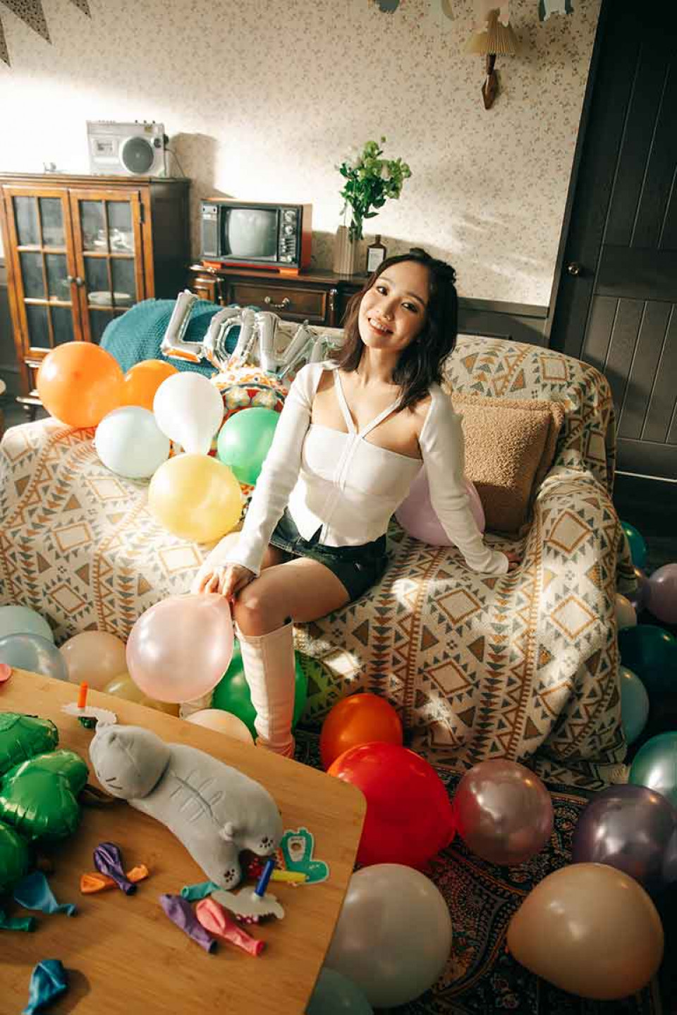 Kimberley陳芳語31歲生日不休息！發行新單曲當禮物送自己