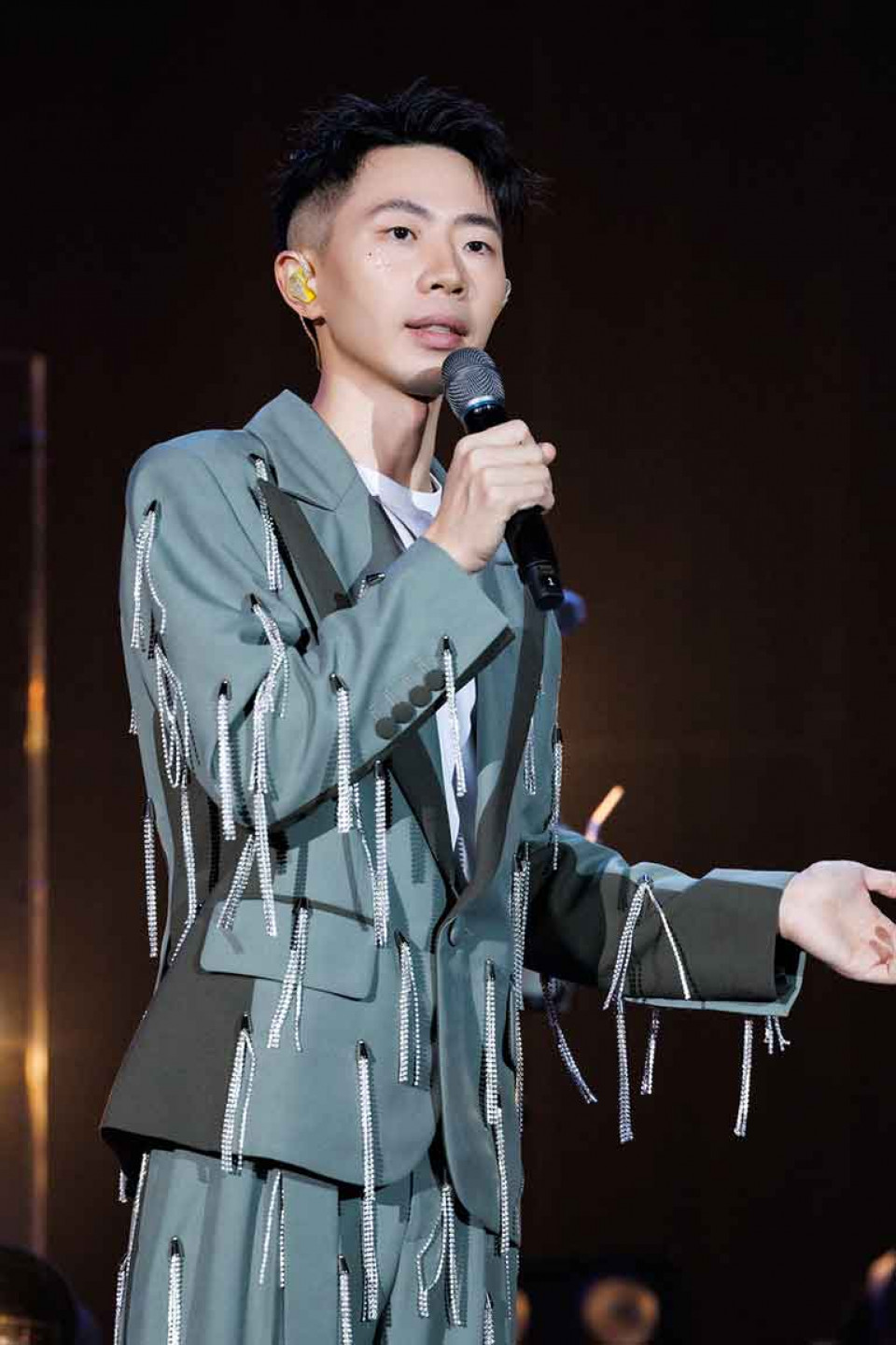 演唱會誠意滿滿 繞場、點歌寵粉無極限。