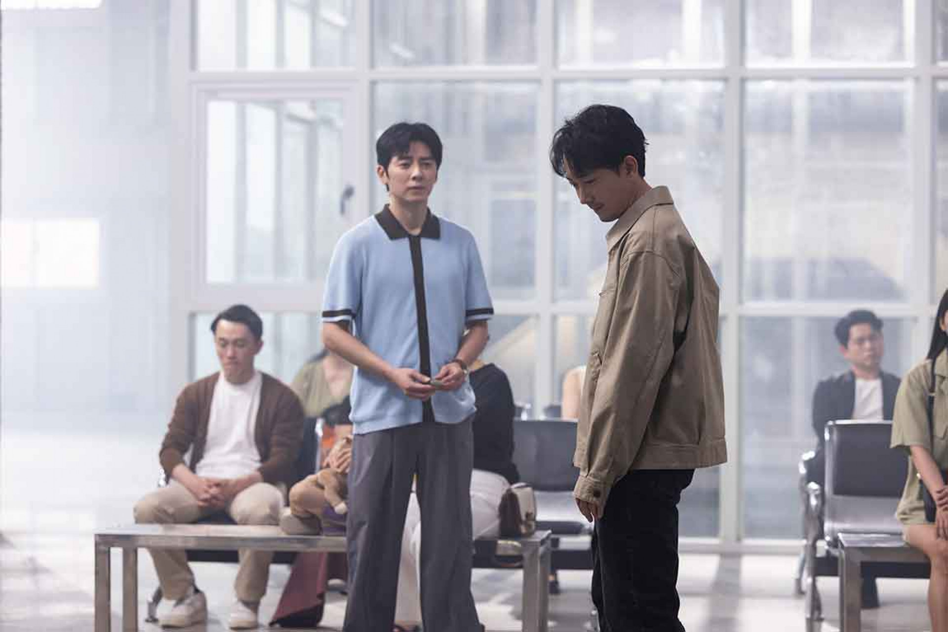 李國毅、施名帥細膩詮釋陰間重逢情感，劇情催淚動人。（相信音樂提供）