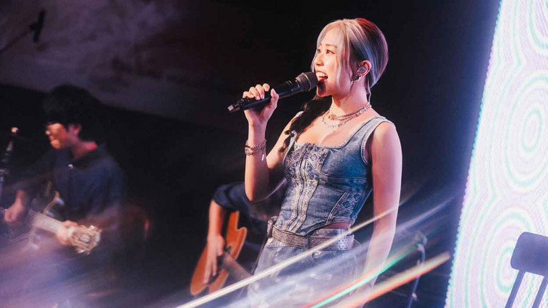 艾薇宣告《當大人》演出會開唱十分鐘竟一把鼻涕一把眼淚 與歌迷有約：大型個唱見！