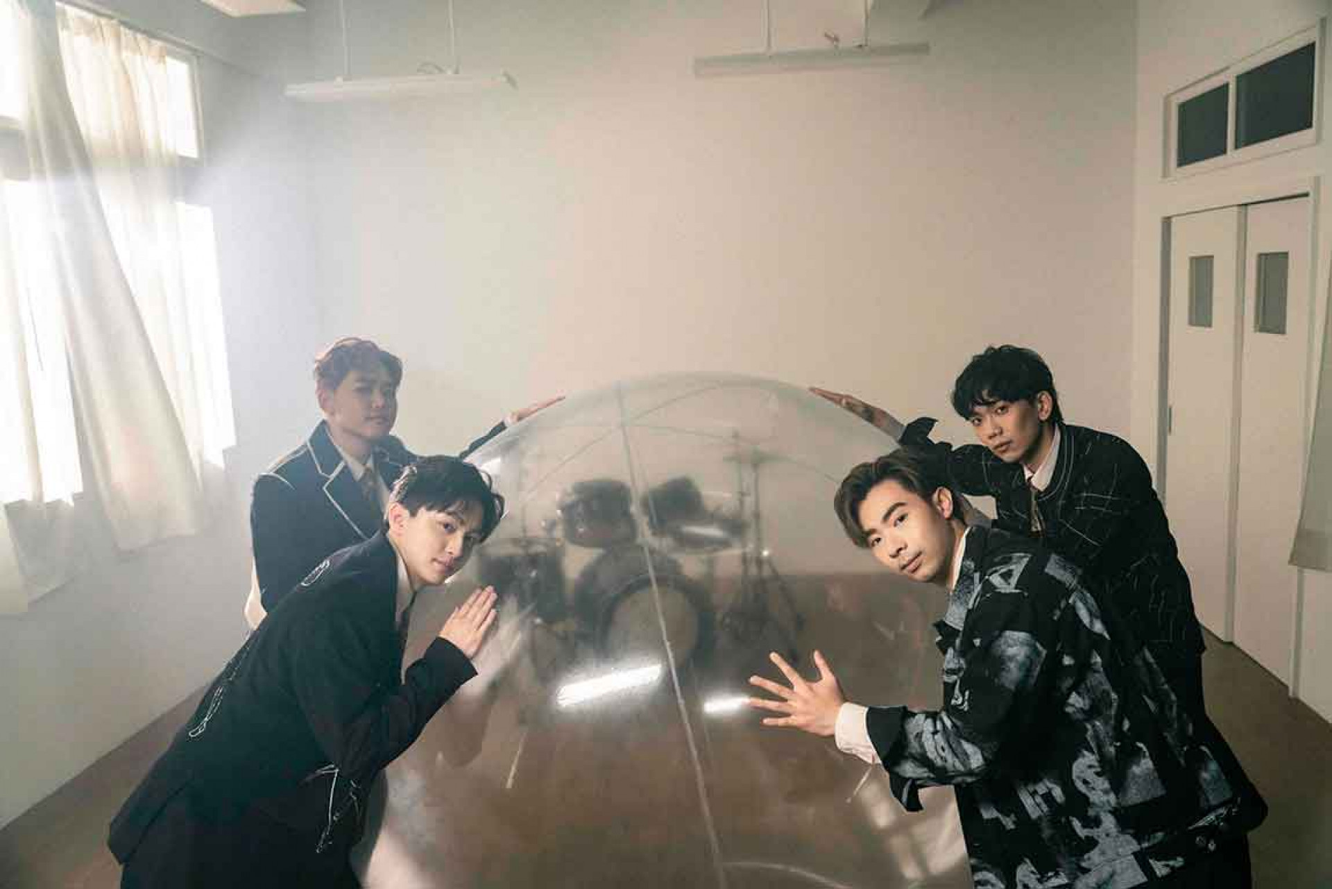 理想混蛋「不是因為天氣晴朗才見面」 台北小巨蛋演唱會門票將於6月7號(六)1300 在 KKTIX 售票系統全面啟售!