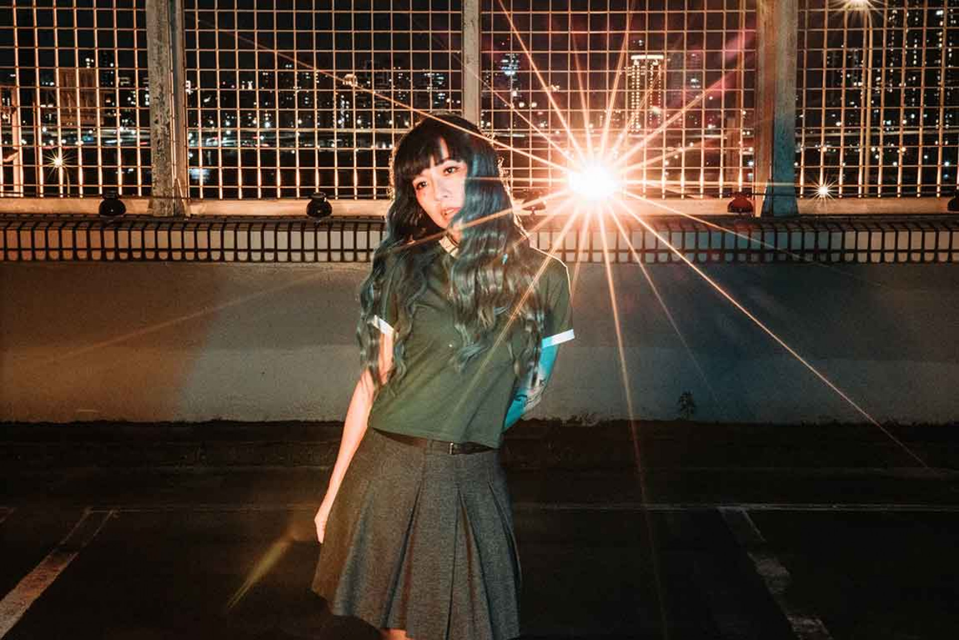 原子邦妮宣布自創獨立品牌「Astro Shelter」後的首支作品。