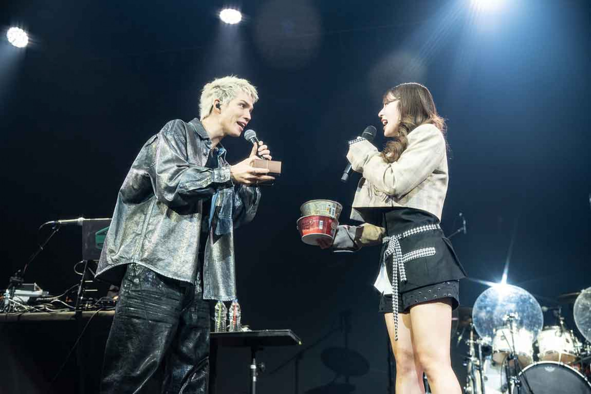 派偉俊驚喜同台首唱〈fragrance Remix〉 揪逛夜市