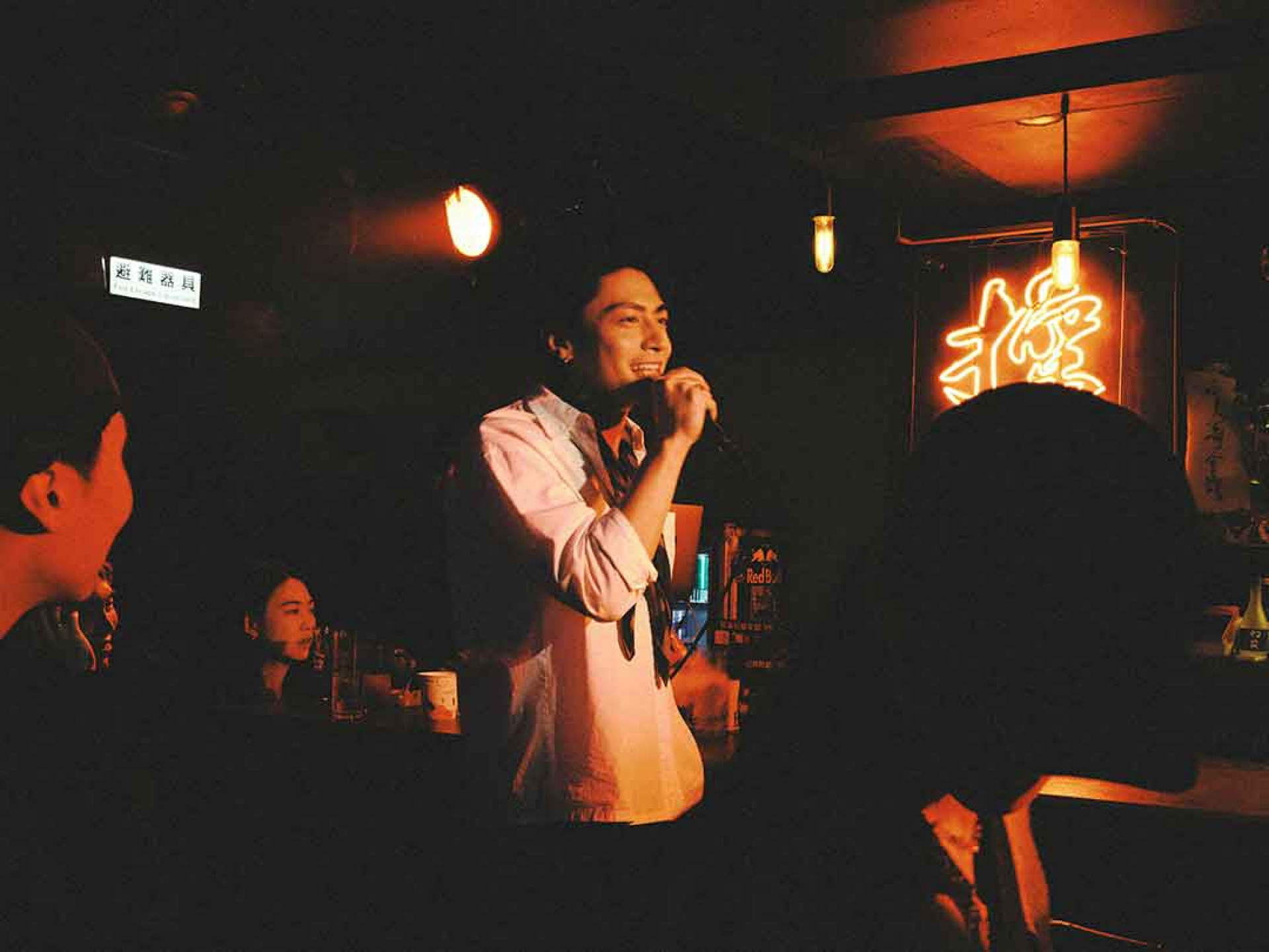 宋柏緯日前釋出各式〈世界末的景色〉概念短片,引發社群迴響