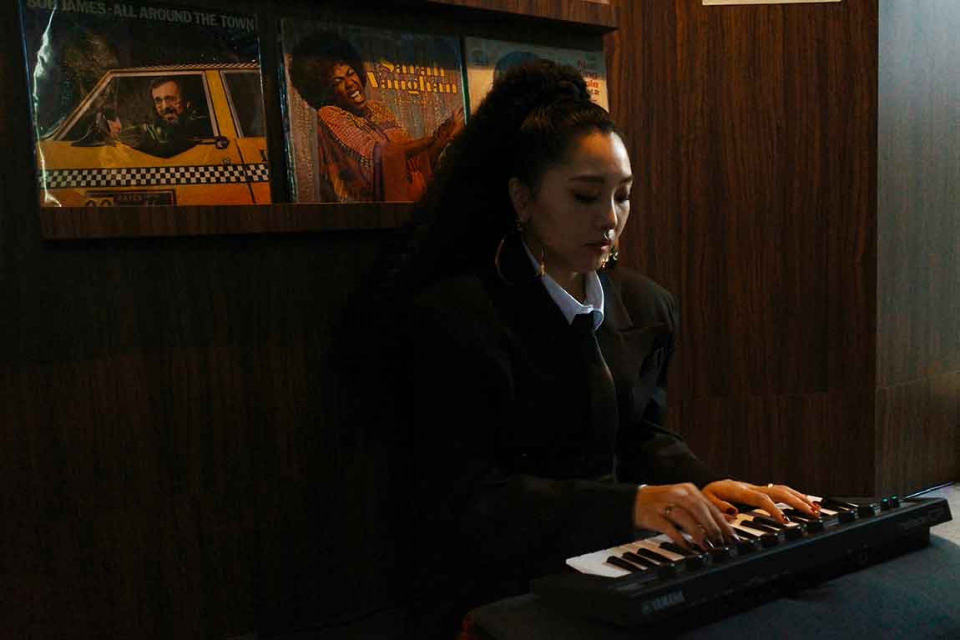 鄭雙雙一路征戰超級偶像、星光大道等大小比賽舞台