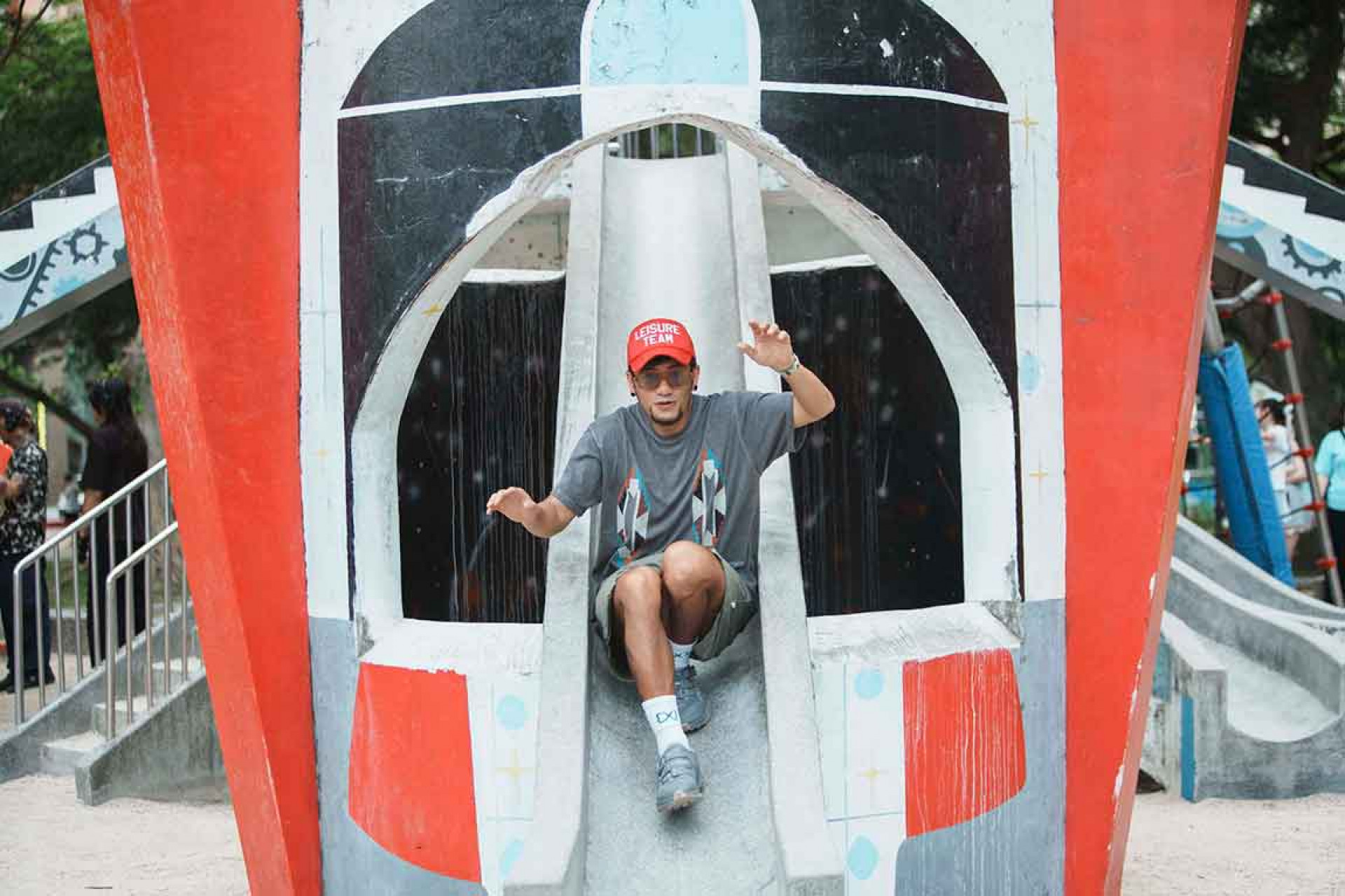 搖滾嶽回歸!張震嶽〈跟著感覺走〉初夏熱浪來襲