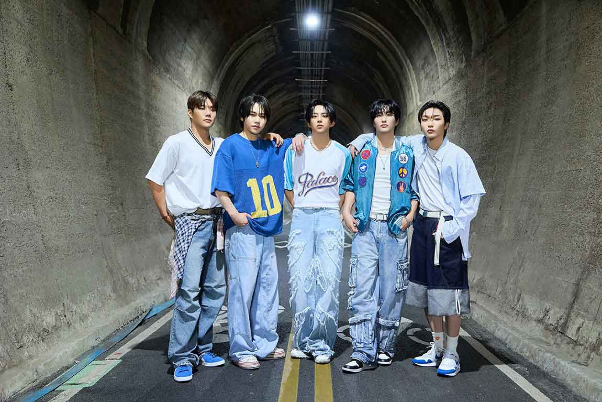 首度體驗「台灣製造」DKB台北限定快閃店 台灣團隊傾力打造 5天4夜低調快閃台中取景拍攝(左起:準序、GK、D1、E-CHAN、YUKU)