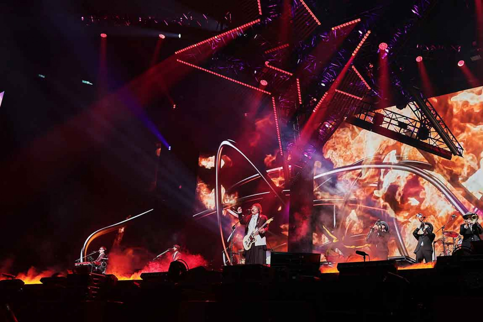 超級搖滾巨星-伍佰7度攻蛋！第15回大型巡演所到之處一票難求