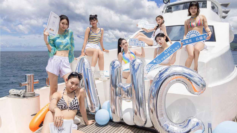 韓籍啦啦隊女神 趙娟週、顛覆系女團 babyMINT 海上合體！演繹肌膚與海洋共好之旅