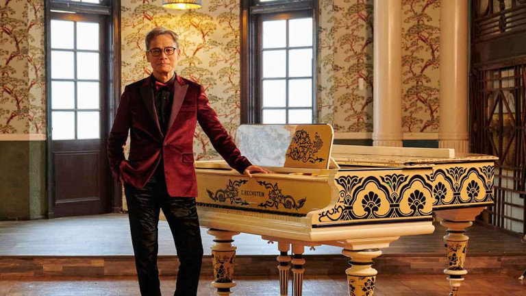 羅大佑二創詮釋「台灣歌謠之父」鄧雨賢經典單曲〈望青春風〉首邀黃韻玲驚喜對唱