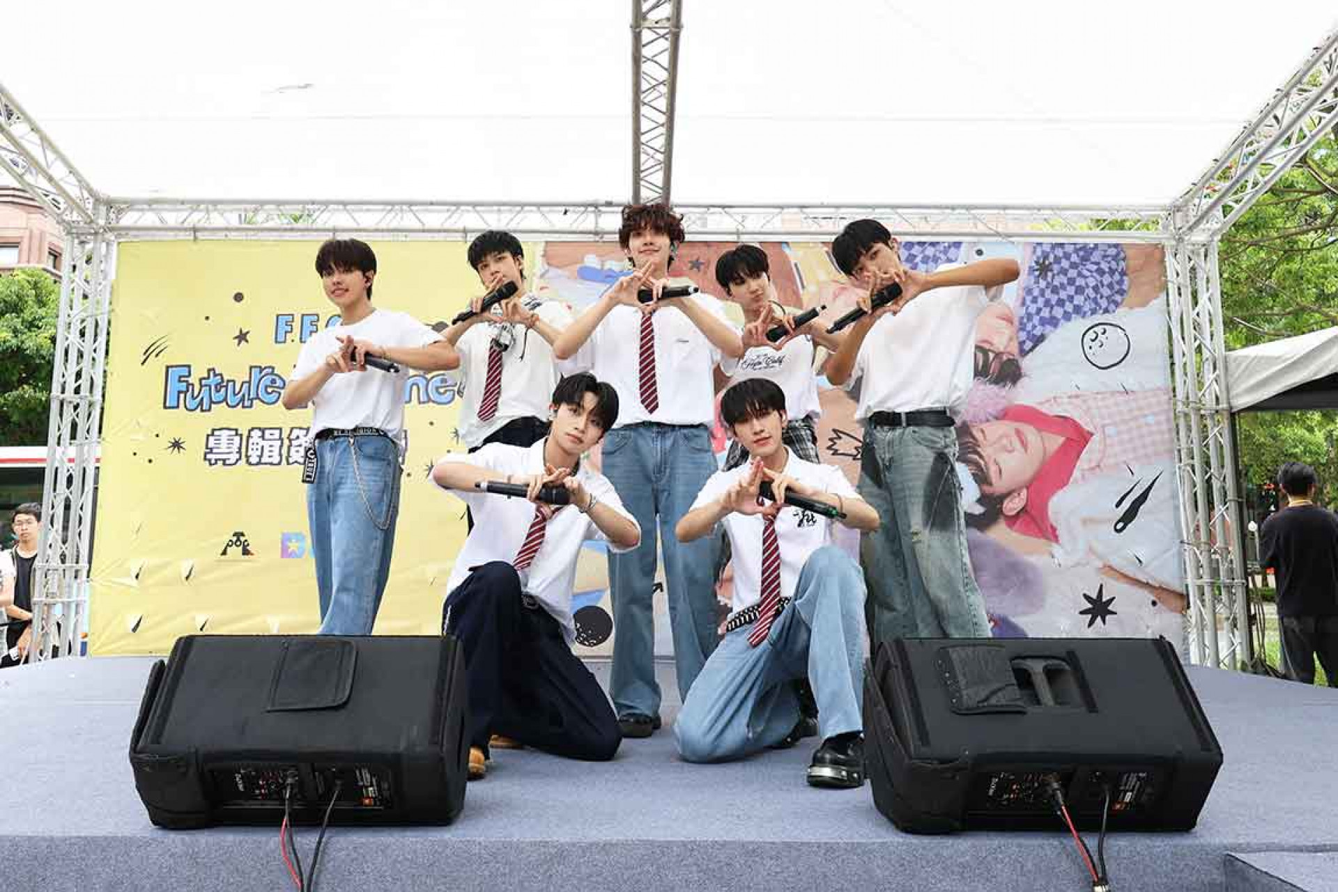 首張專輯銷售冠軍!F.F.O訂下發片高標都要拿冠軍 立Flag:希望能在北流開專場演唱會!