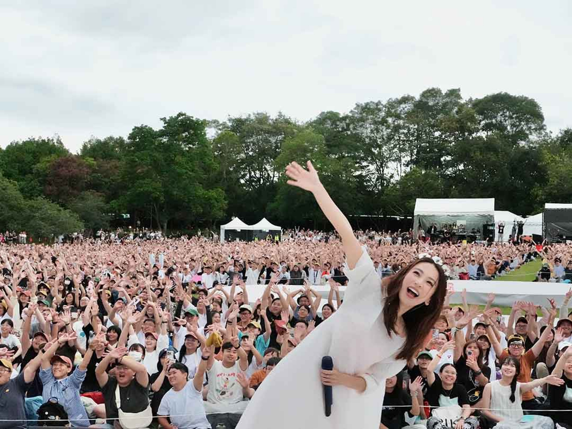 《田調》歷時2個月、唱訪5地貌、橫跨大自然山景海邊、古蹟文化,共吸引超過2萬名樂迷朝聖!