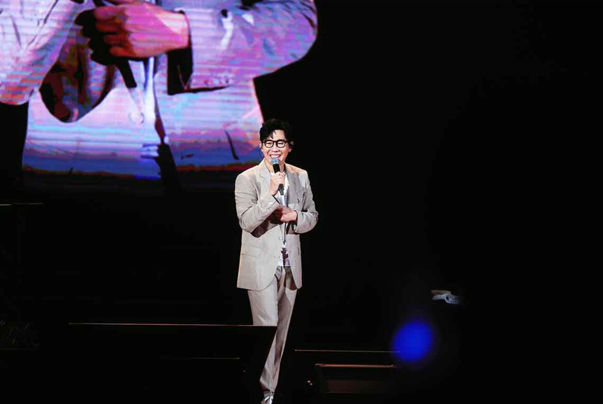 品冠預告接下來7月19日於長沙國際會展演藝中心舉辦全新升級版「品冠哈囉!三十如一巡迴演唱會」長沙站,這場以三十年音樂生涯為主題。(照片提供:種子音樂)