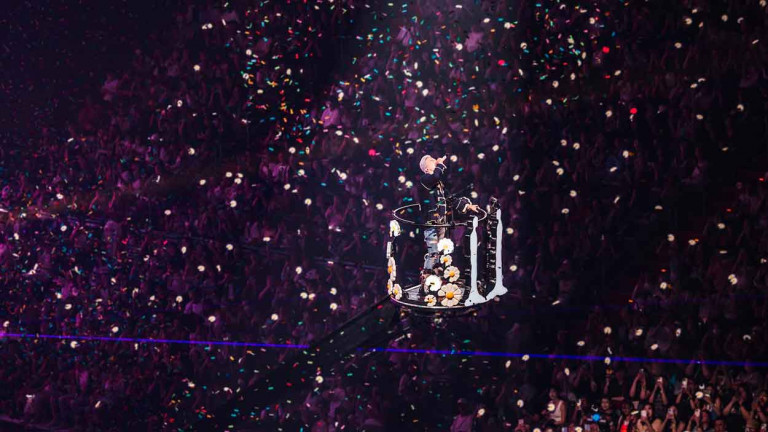 G-DRAGON睽違8年霸氣重返台北小巨蛋 用中文向粉絲說「很幸福」