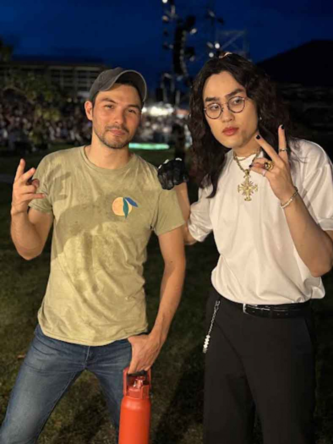 鳳小岳 與 鶴The Crane。照片提供:環球音樂