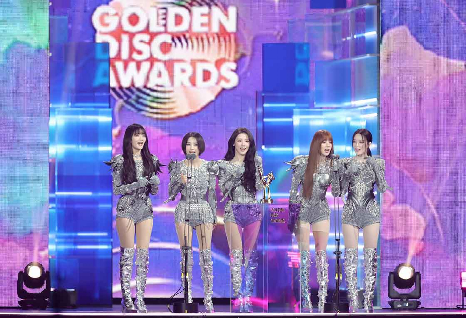 i-dle