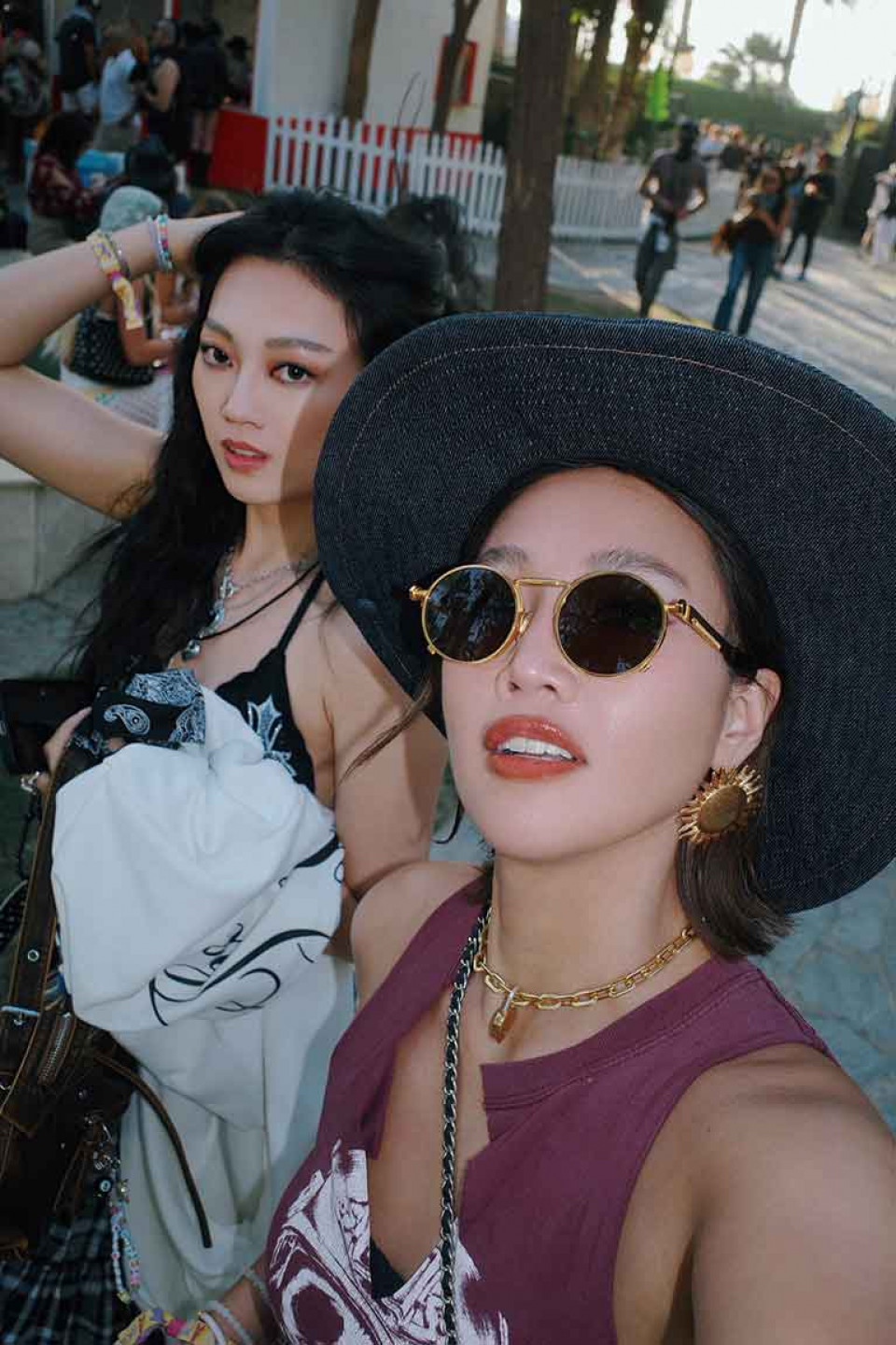 閨蜜Lip to Lip碰唇炸裂 粉：不僅聲音吻合,連嘴唇都同步