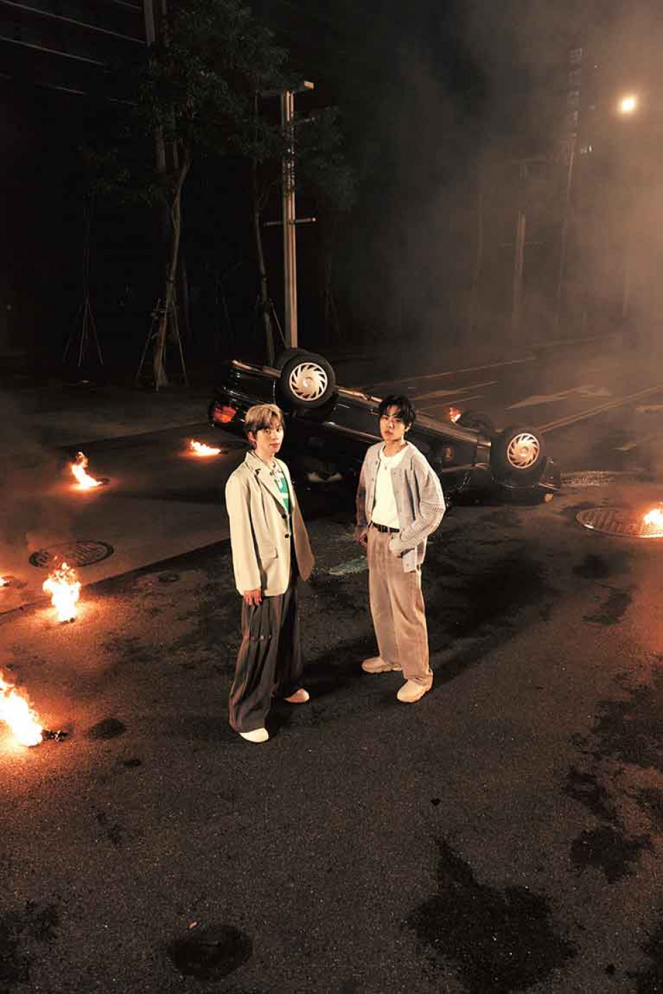 瑋瑋黃挺瑋+林佳辰帥氣入鏡 MV意外上演「後面有車」畫面