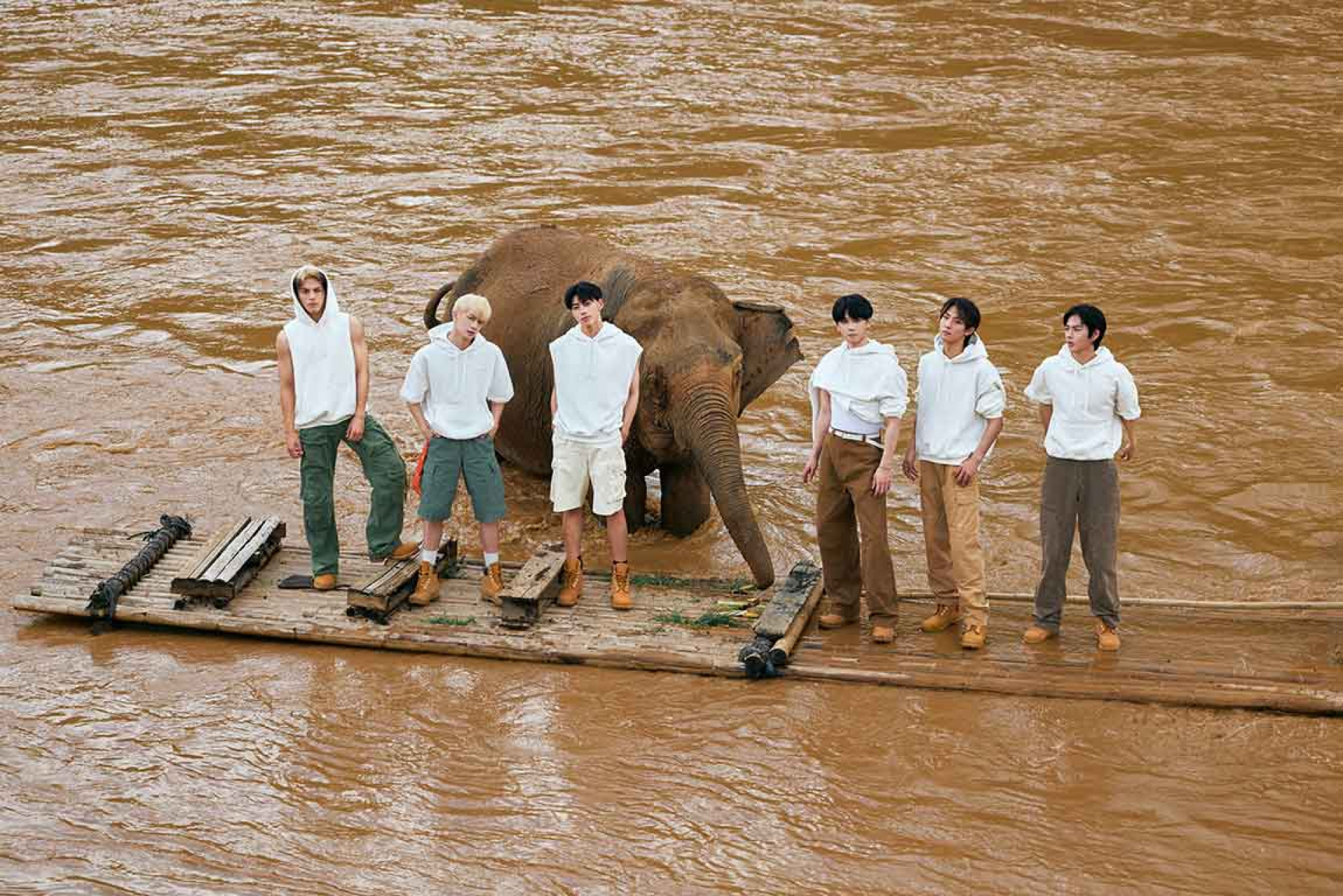 左起:哲言、子翔、文廷、祖安、煥鈞、佳辰